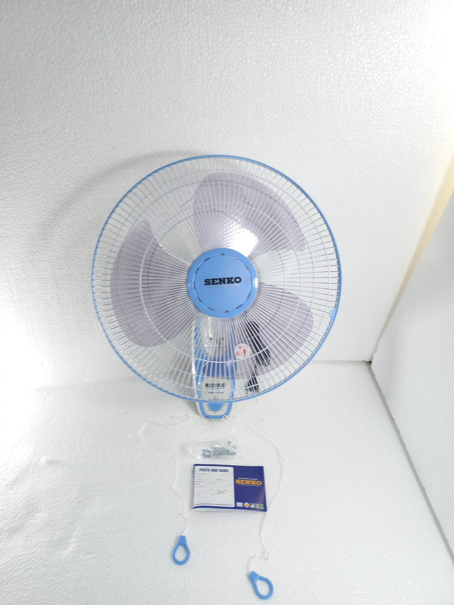 Quạt treo tường Senko TC1626