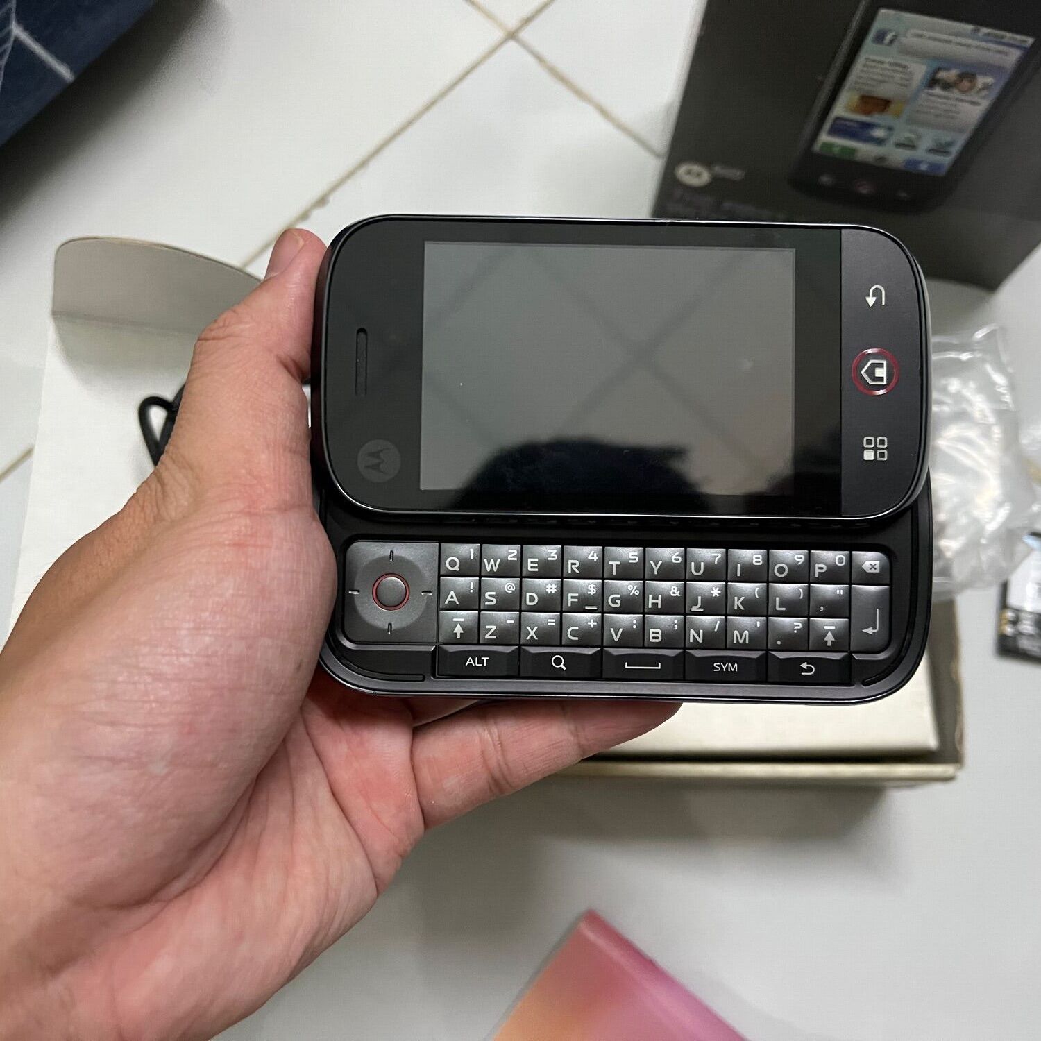 ĐIỆN THOẠI MOTOROLA DEXT FULLBOX