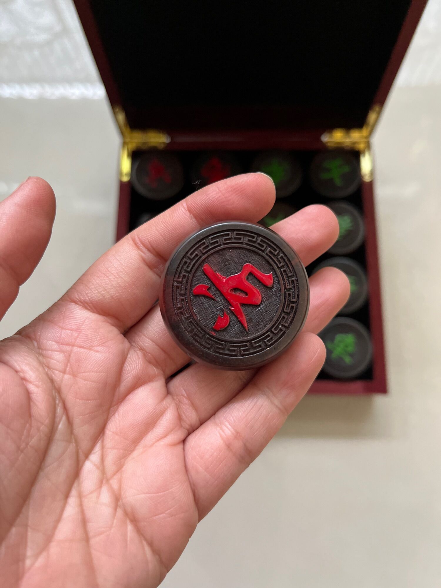Quân cờ gỗ trắc Việt Nam size 4cm (luôn hộp)