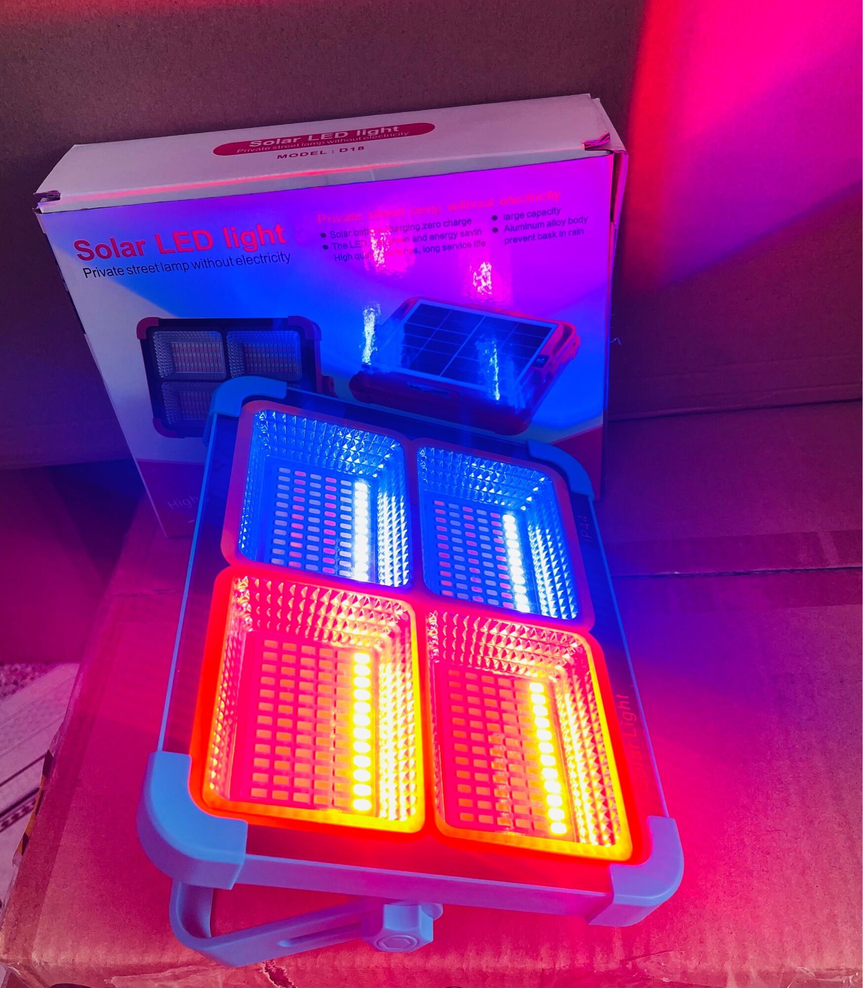 ĐÈN PHA NĂNG LƯỢNG XÁCH TAY CÔNG SUẤT 200W