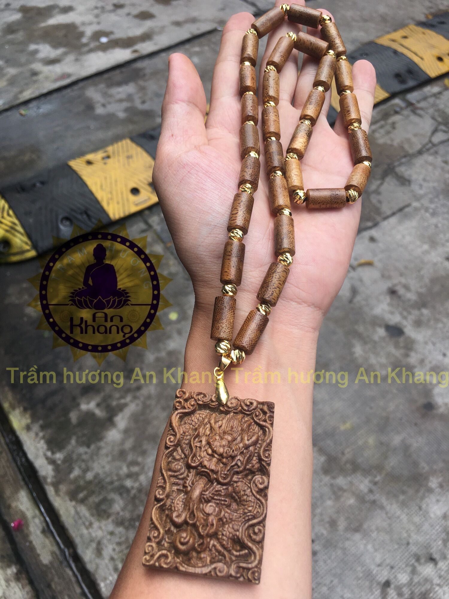 Dây chuyền trầm hương tốc tự nhiên