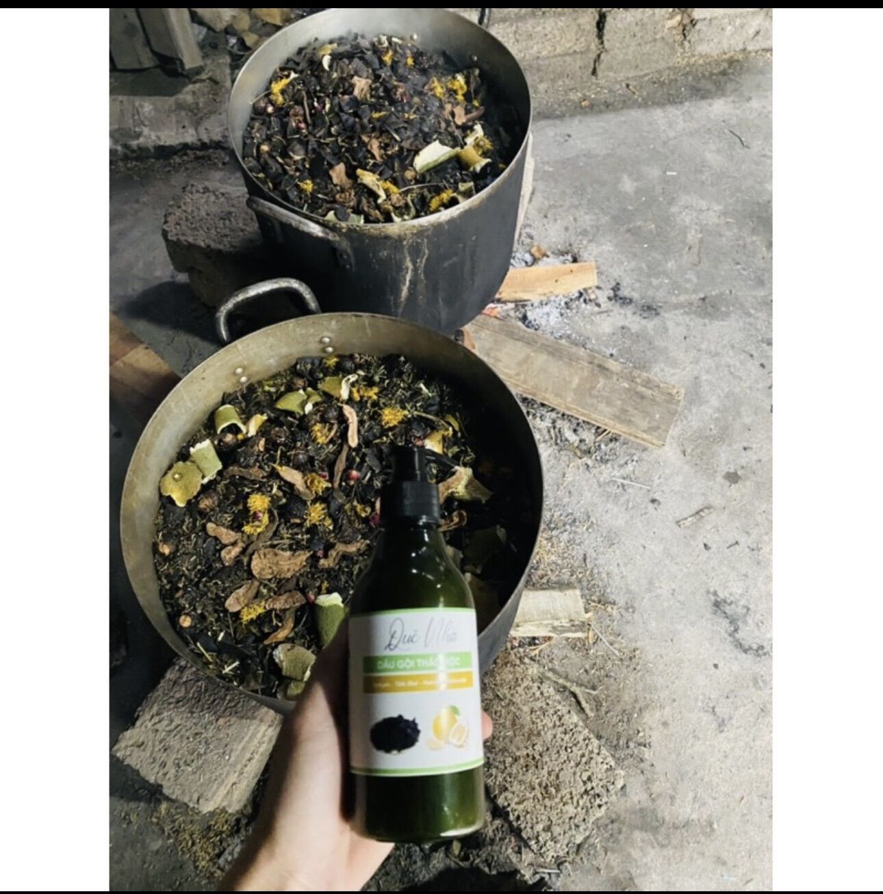 Dầu gội thảo mộc quê nhà dưỡng tóc mềm mượt