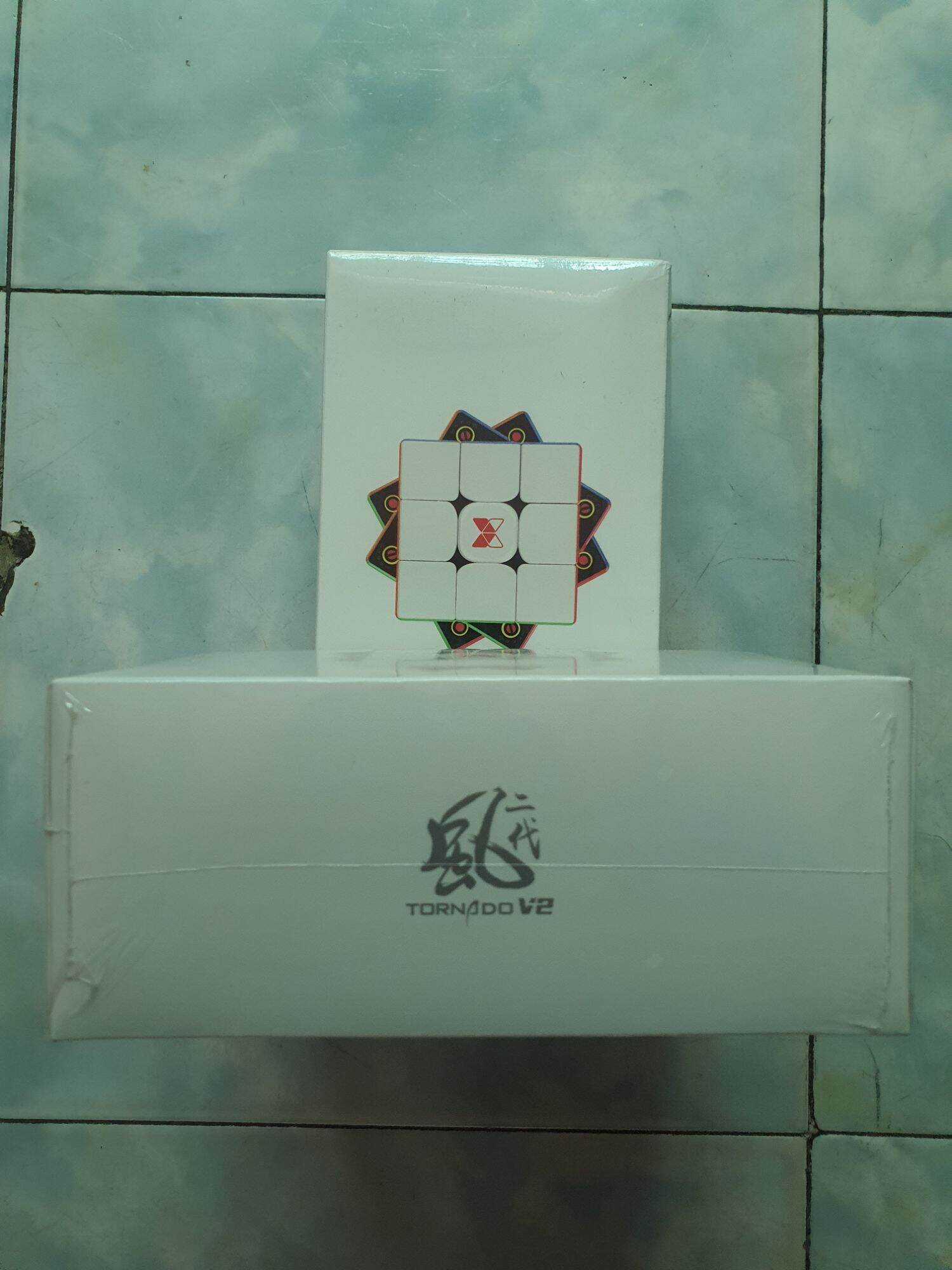 Rubik 3x3 XMAN TONADOV2 stkless