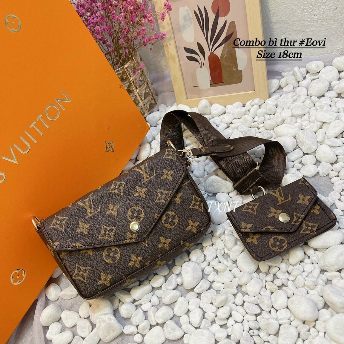 Quạt tích điện mini gấp gọn có 3 chế độ quạt