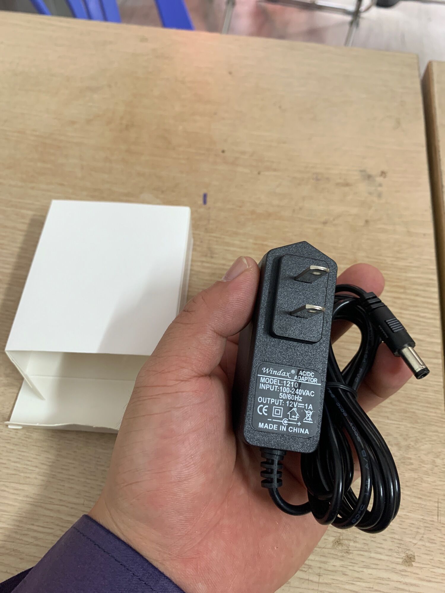 Adapter adaptor 12v1a đến led