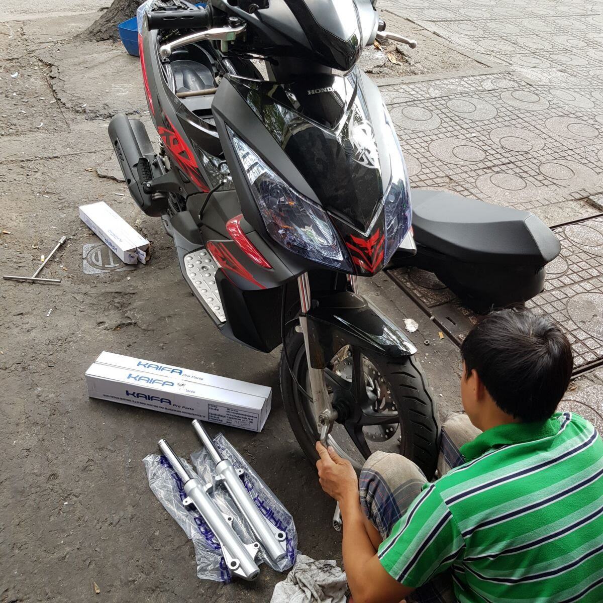 Phuộc sau AirBlade 110 ( 2007 - 2012 ) hiệu KaiFa ( 1 Cặp ) 32cm