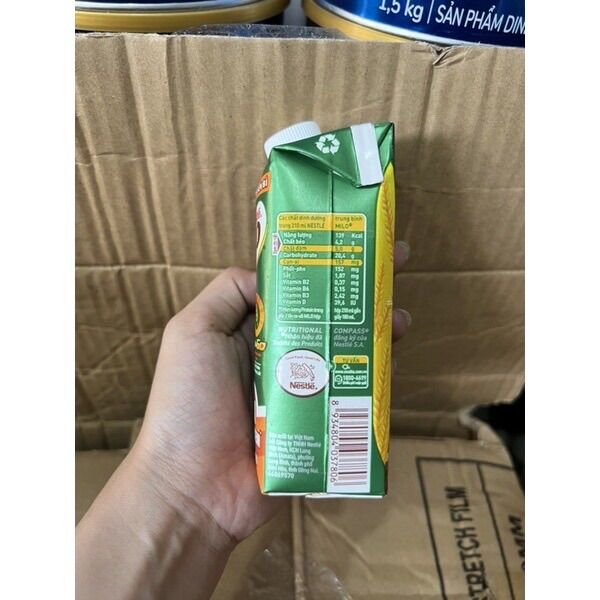 Combo 3 hộp sữa Milo lúa mạch có đường 210ml