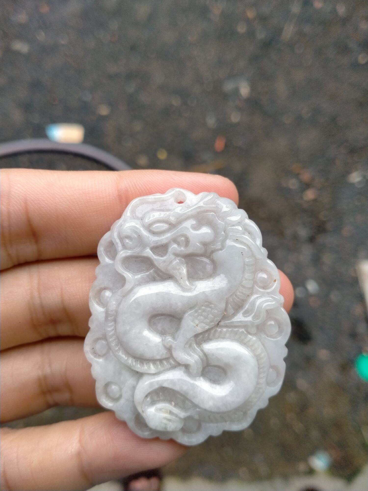 Mặt cẩm thạch chạm rồng