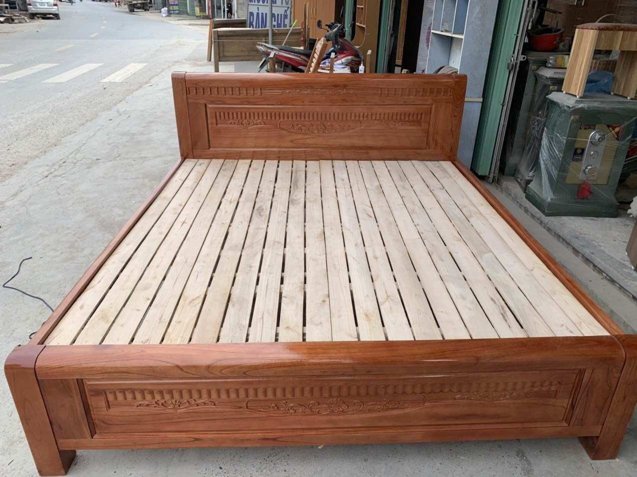 Giường xoan gỗ tự nhiên
