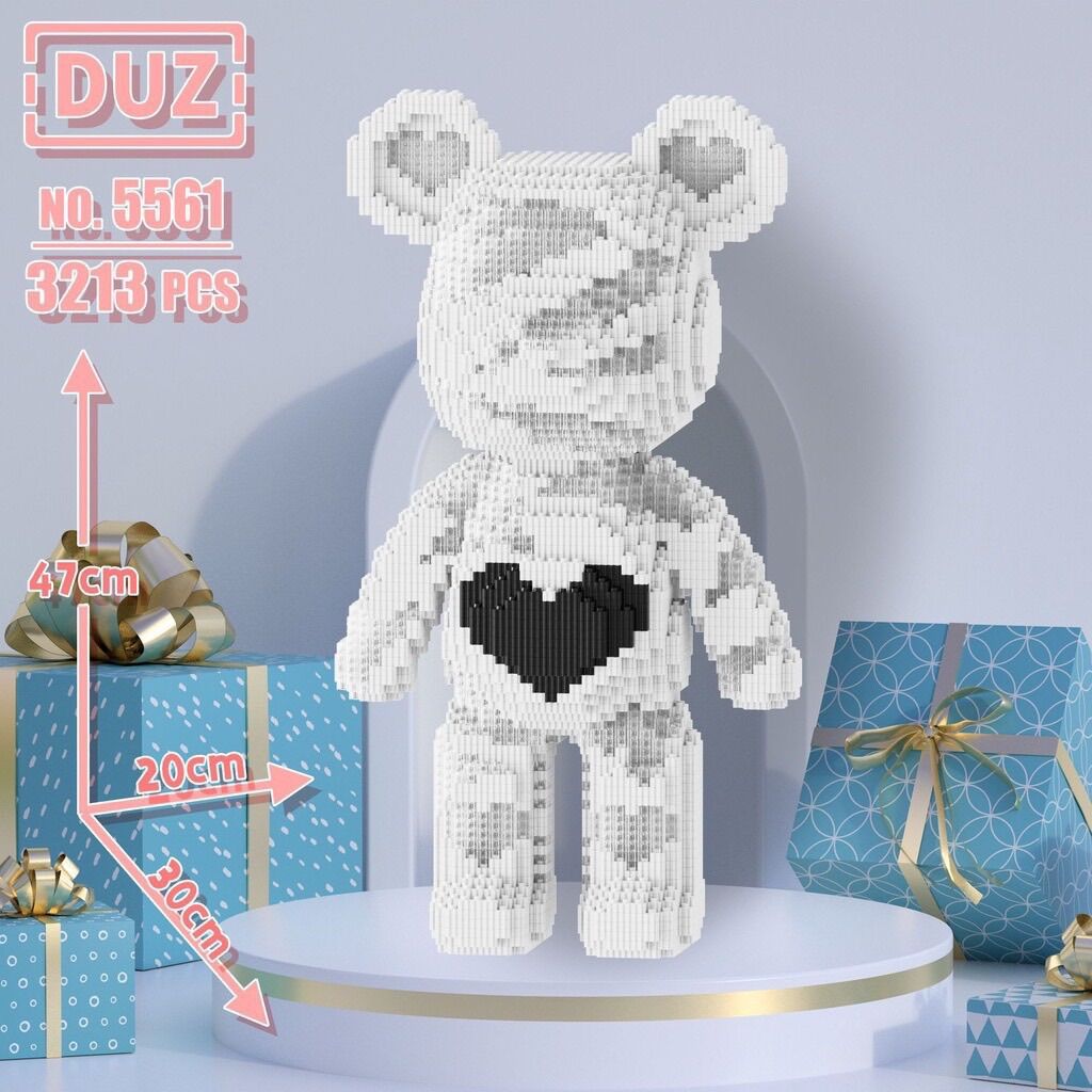 Mô hình lắp ghép Gấu bearbrick Trắng - trái tim
