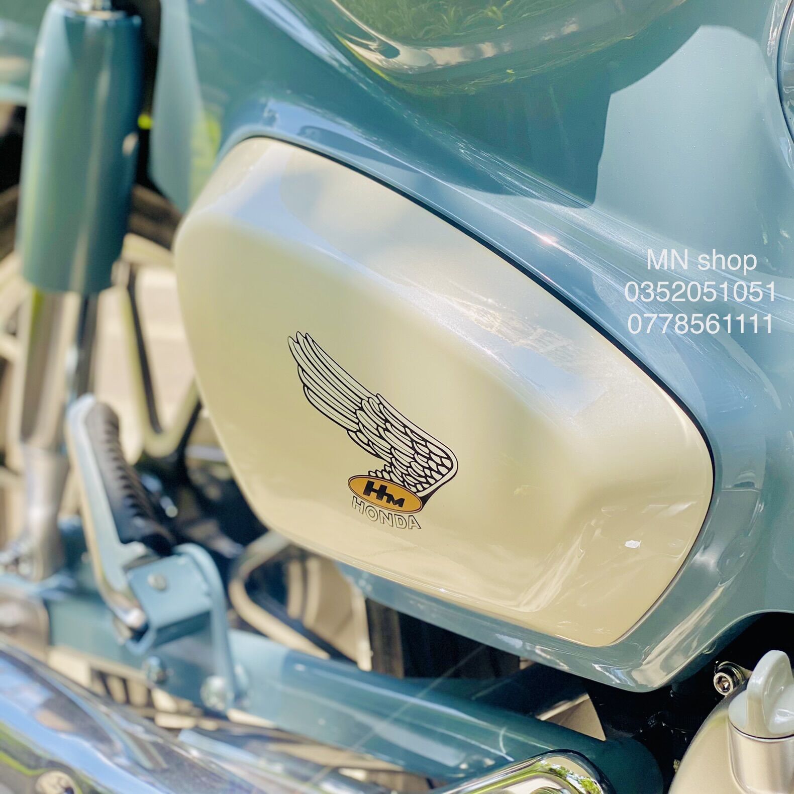 Tem Honda Super Cub cánh chim