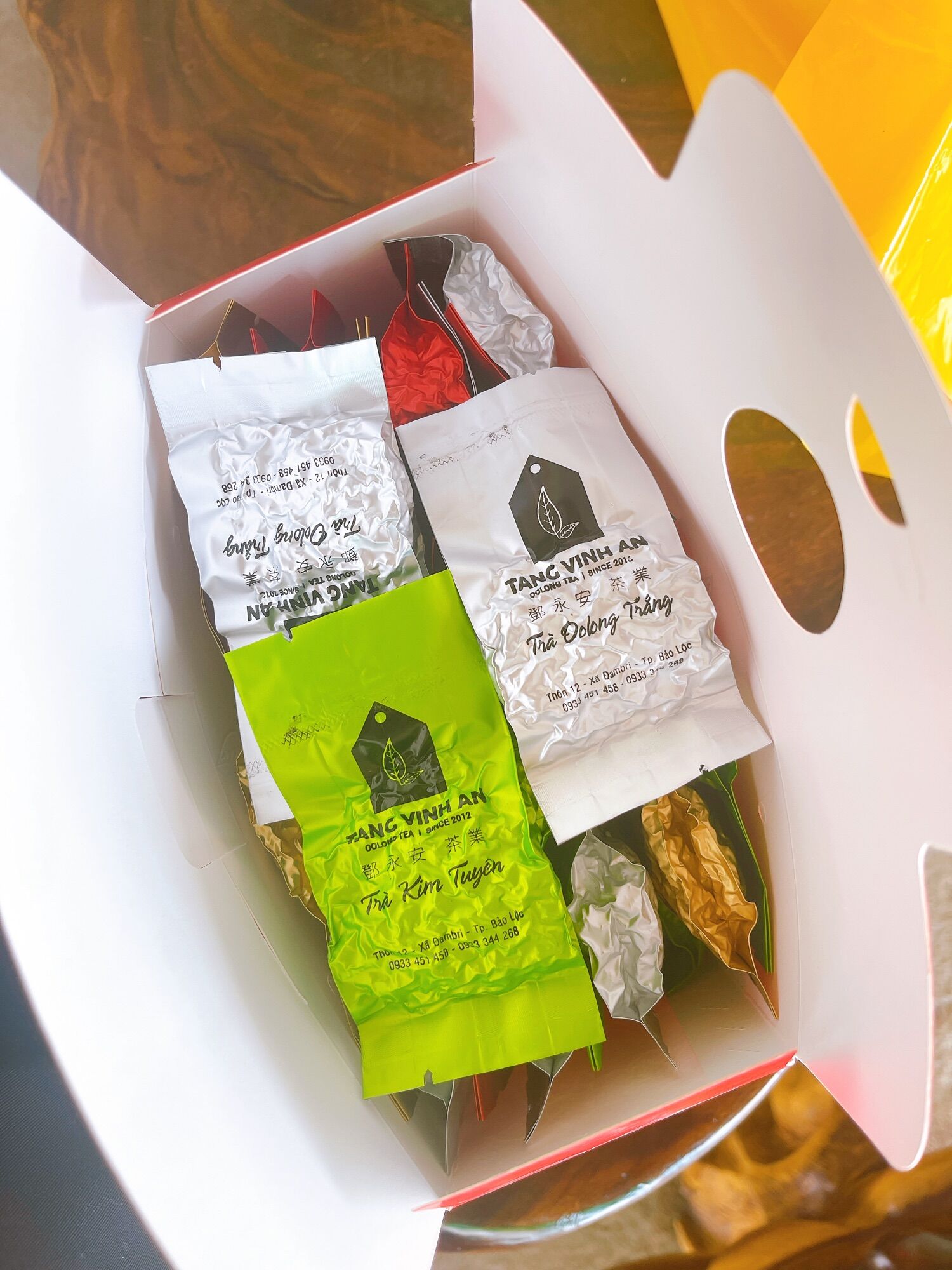 Trà Oolong Trắng Đài Loan 100gr - Tằng Vĩnh An