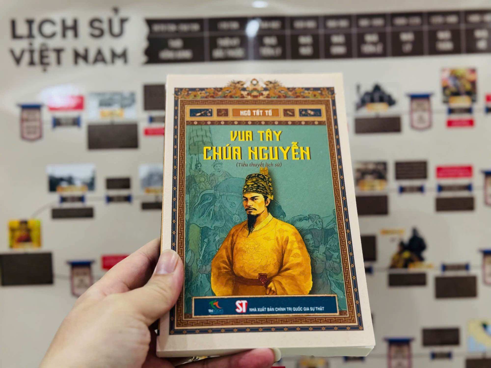 Sách - Vua Tây Chúa Nguyễn (tiểu thuyết lịch sử) - Ngô Tất Tố