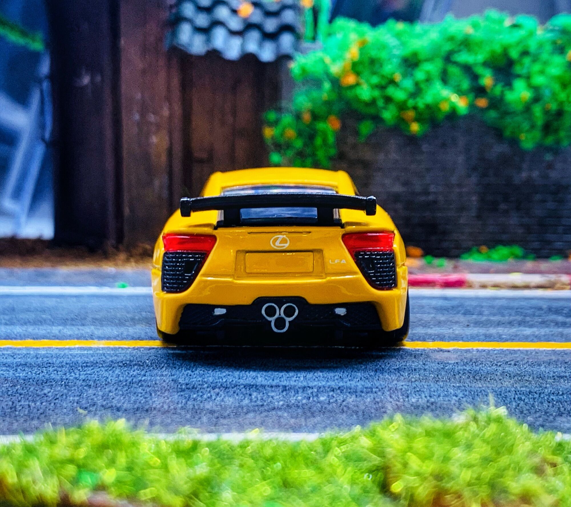 Hobby Store xe mô hình Tomica Premium Lexus LFA ( Không Hộp )