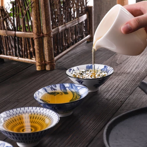 tách trà hoa kiểu nhật