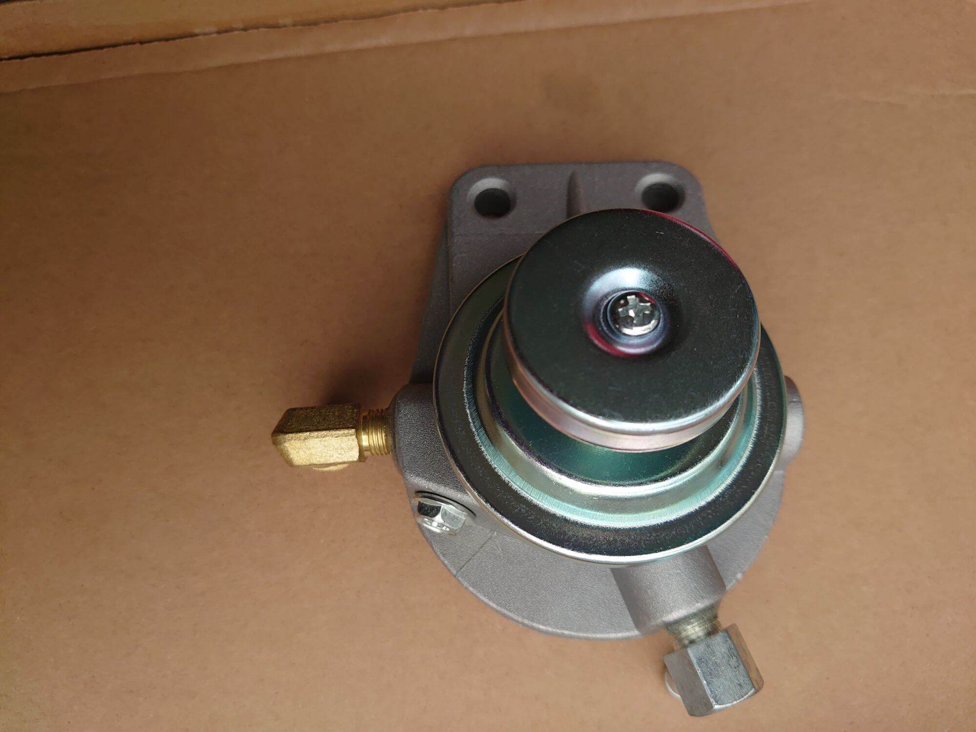 Bơm tay xe nâng nissan td27