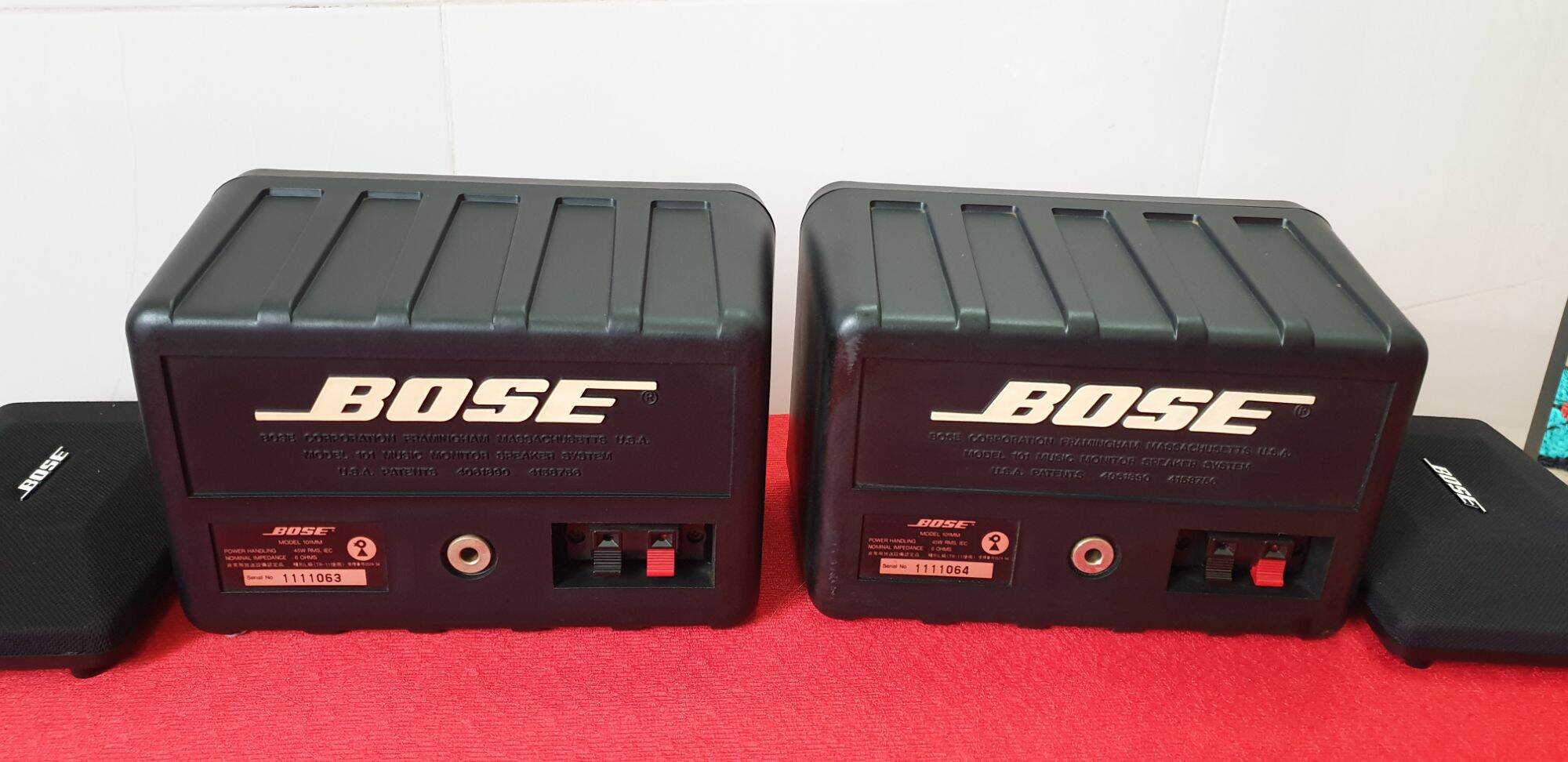 Cặp loa tay BOSE 101MM (101 Music Monitor) chính hãng Bose Mĩ