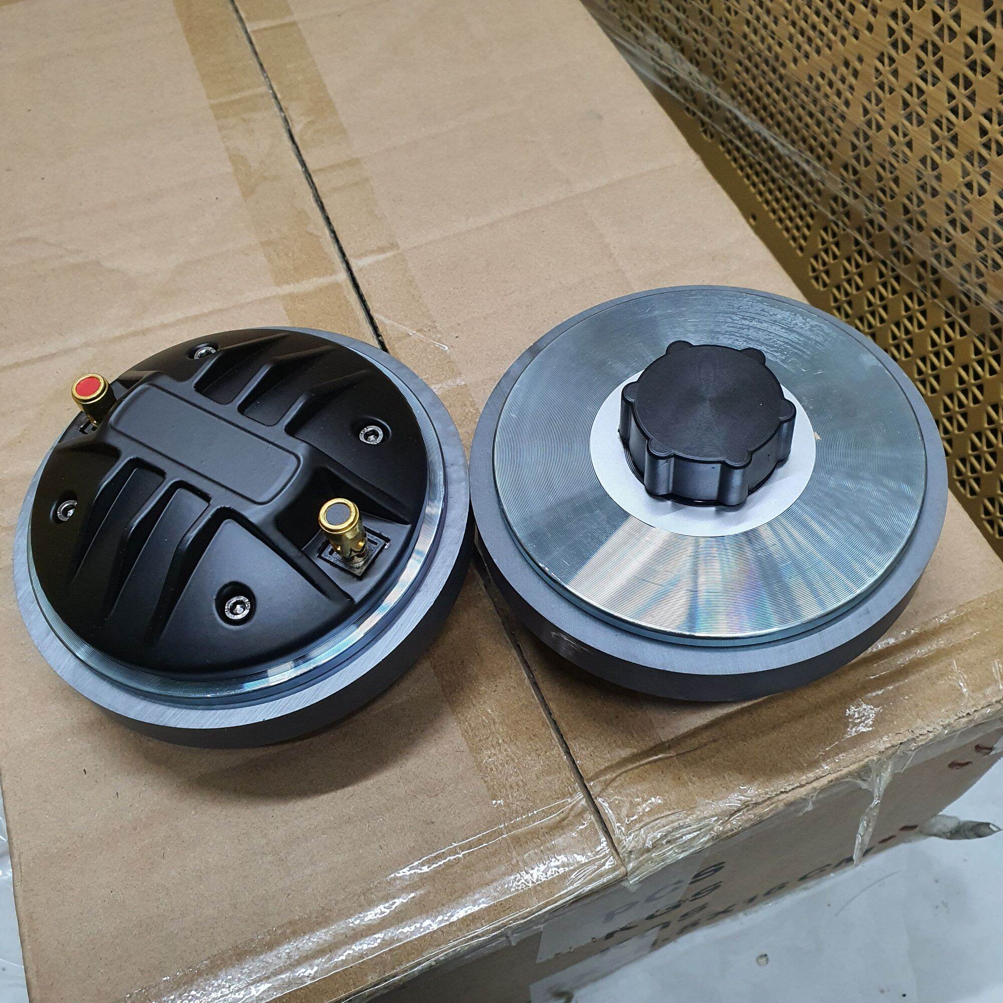 Loa treble 450 rcf nắp nhôm