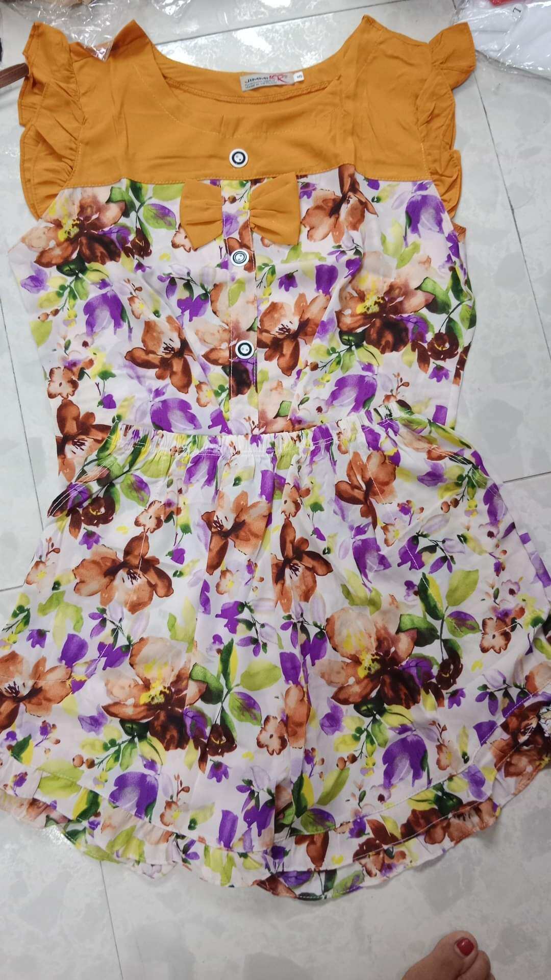 lụa lửng đùi chất vải Mango màu hoa ngẫu nhiên