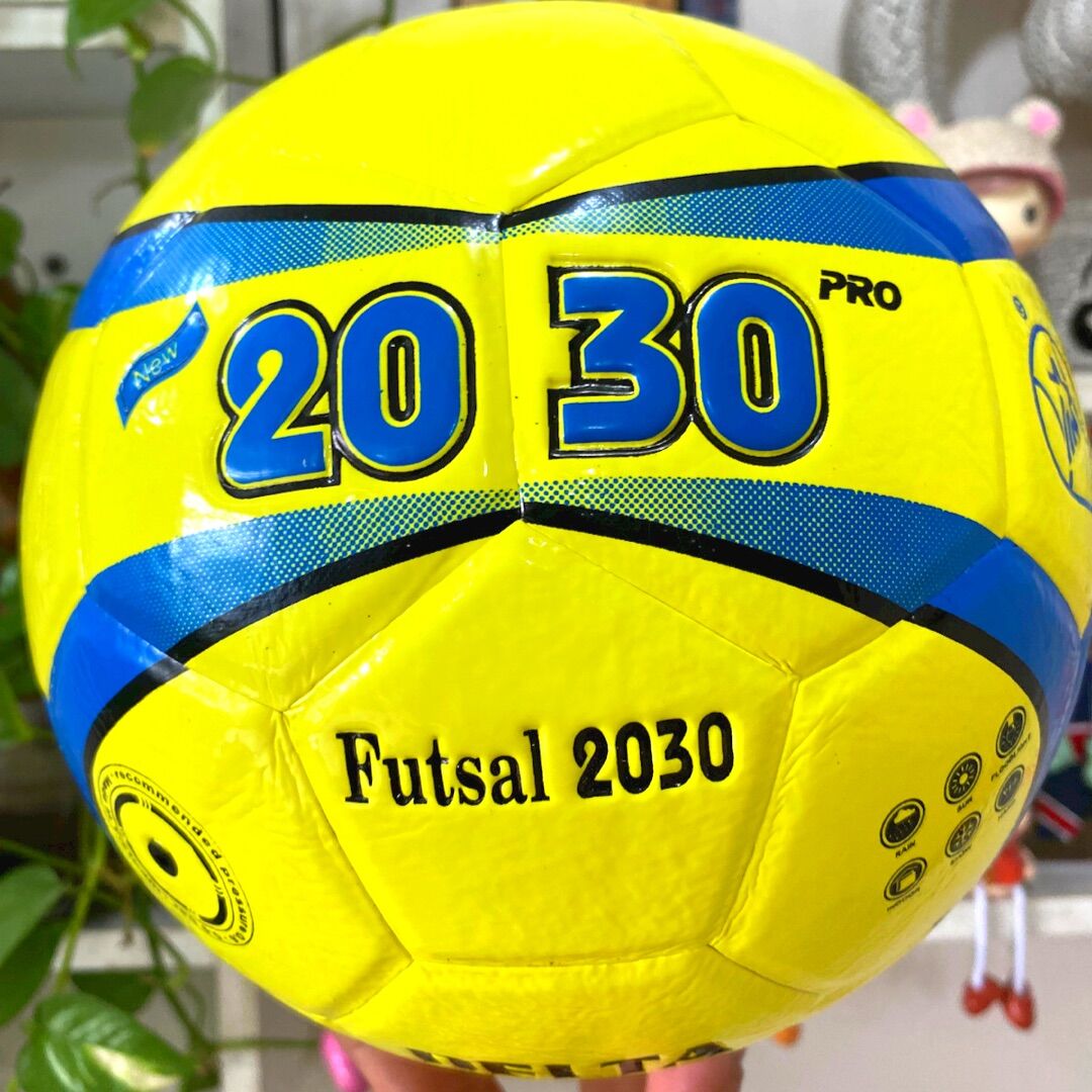 Bóng đá futsal prostar 2030 delta số 4, size 4 - tặng kèm kim bơm + lưới đựng bóng