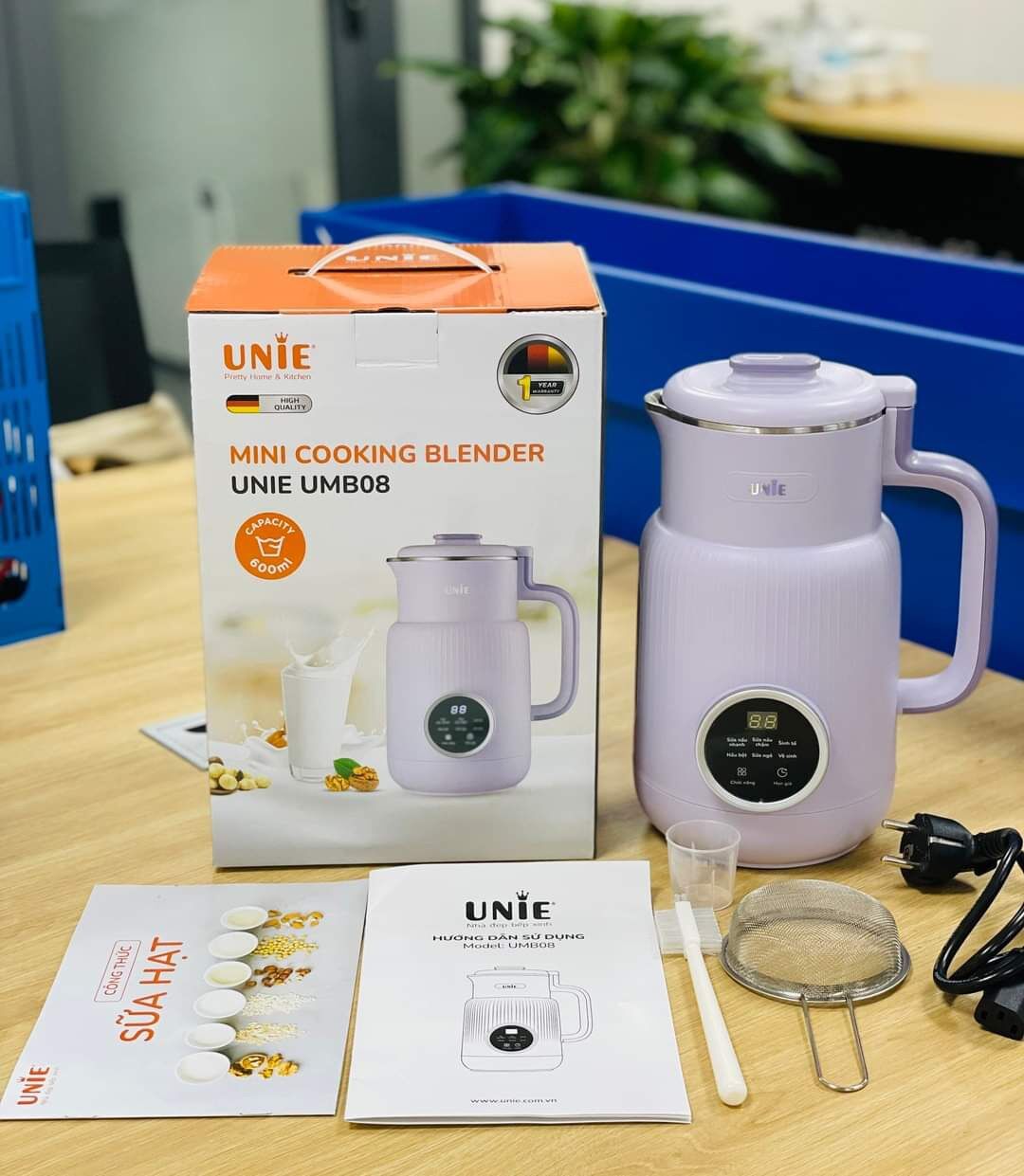 Máy làm sữa hạt mini, Máy xay sữa hạt đa năng Unie UMB08 600ml công suất 600W 5 chức năng bảo hành 12 tháng chính hãng