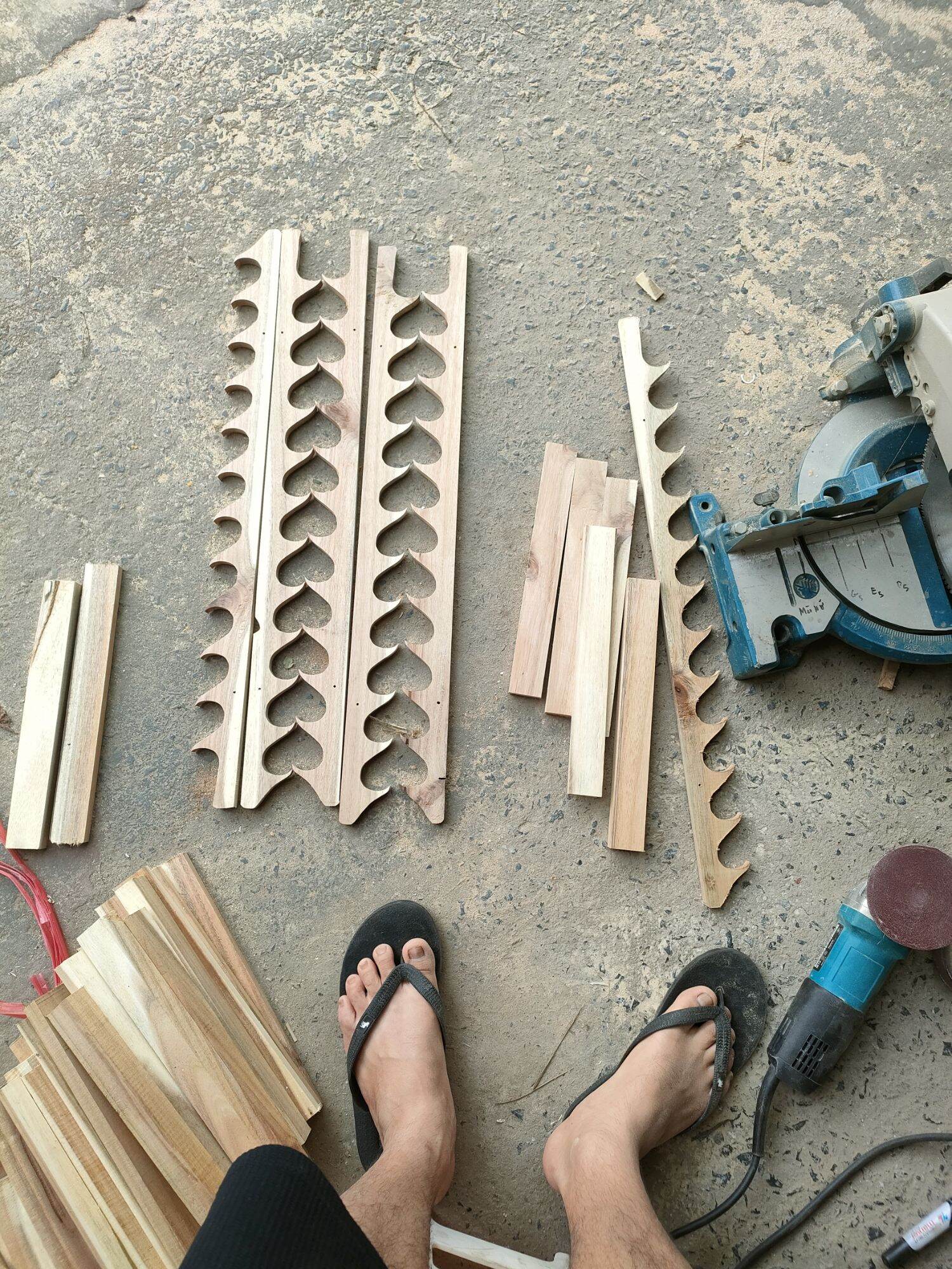 Kệ Treo Sáo Tiêu 12 Tầng