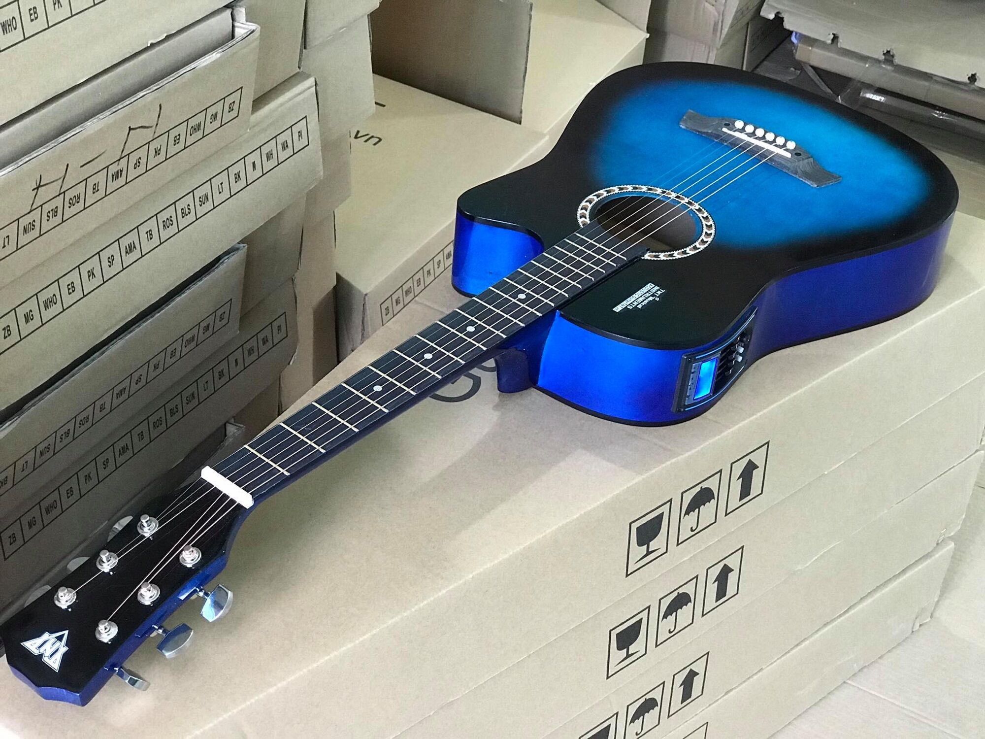 Đàn guitar acoustic Đàn T70 size 38 dài 96cm
