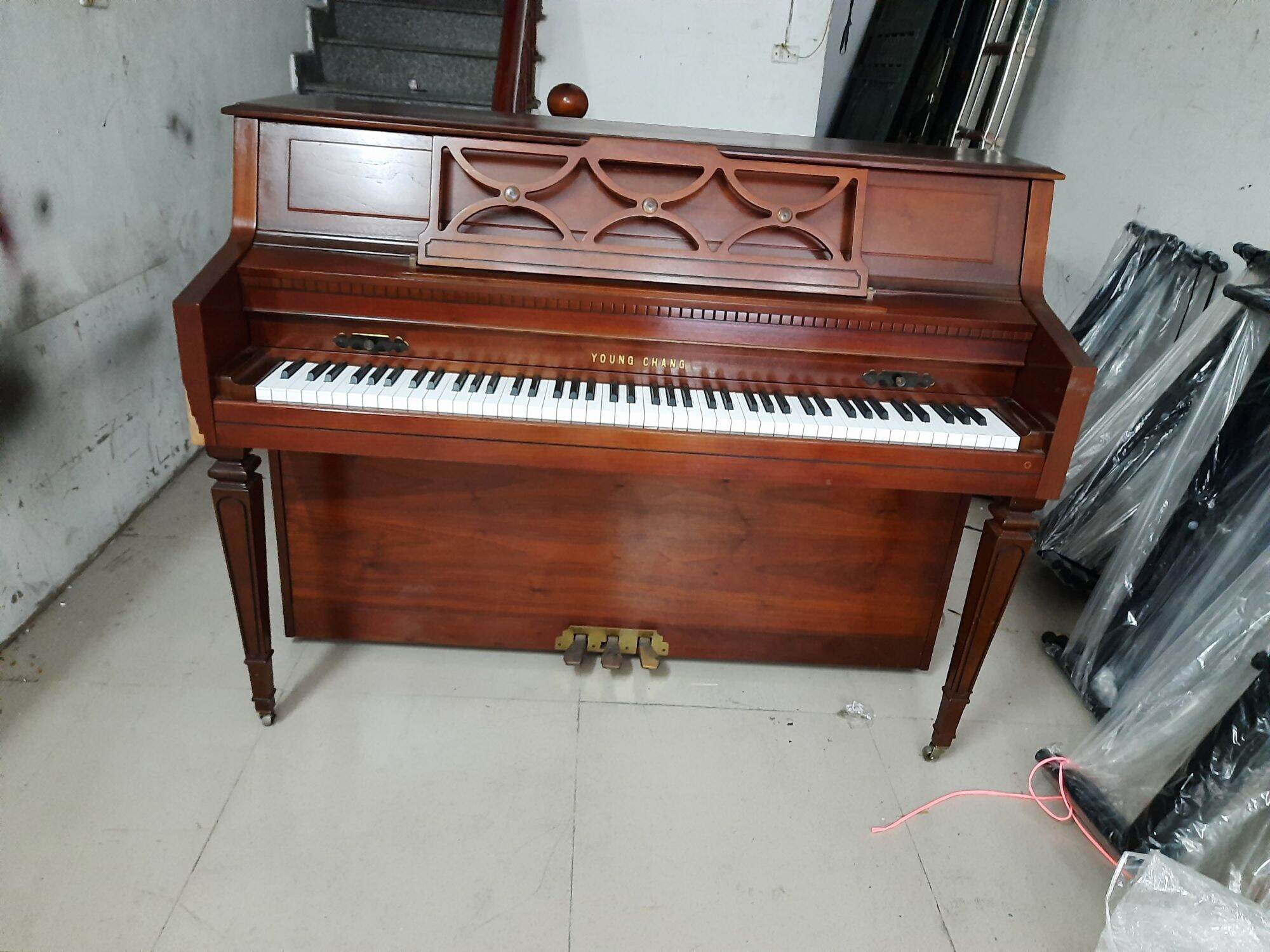 piano cơ young chang
