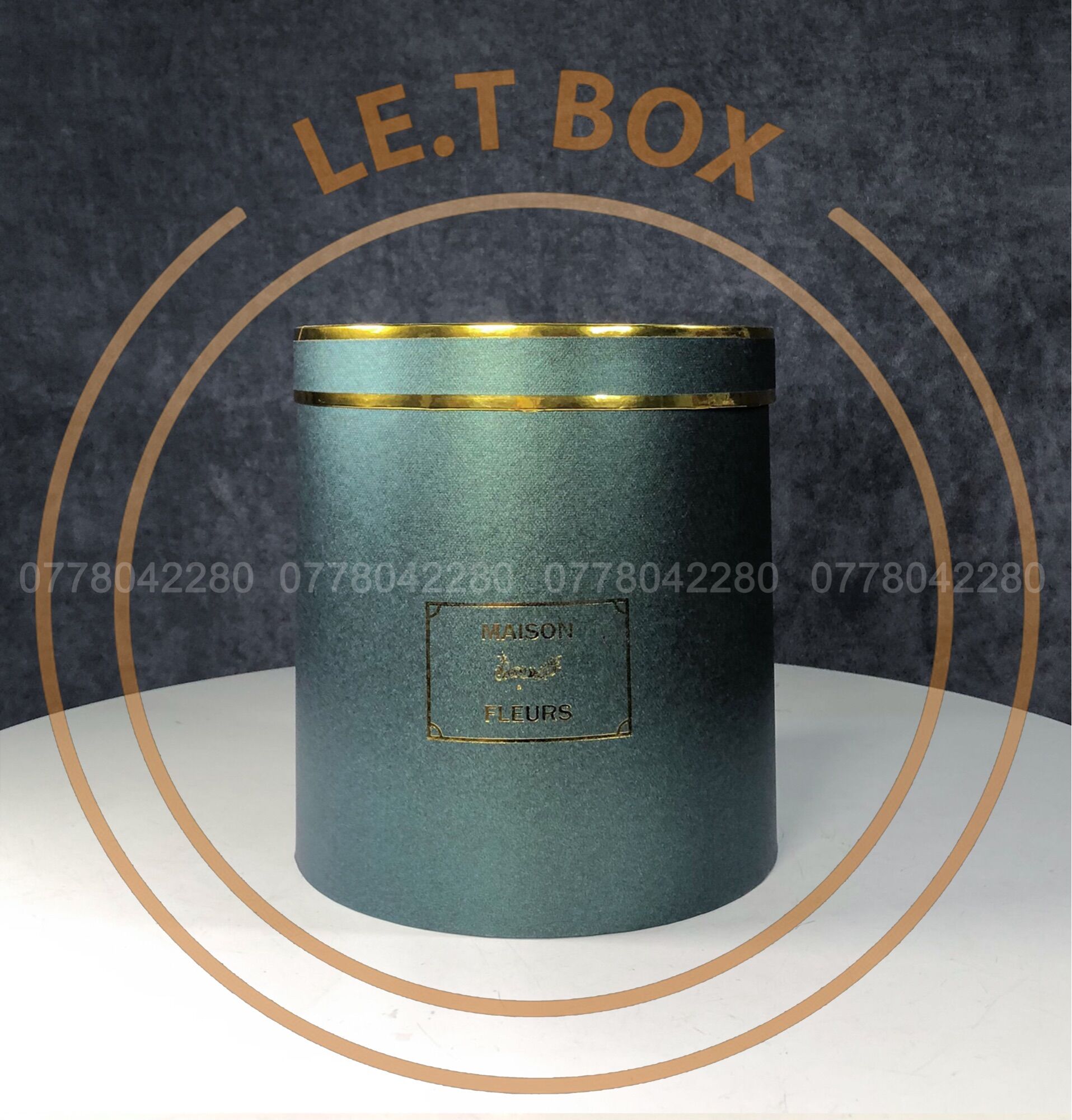 Hộp trụ tròn cắm hoa size 18cm