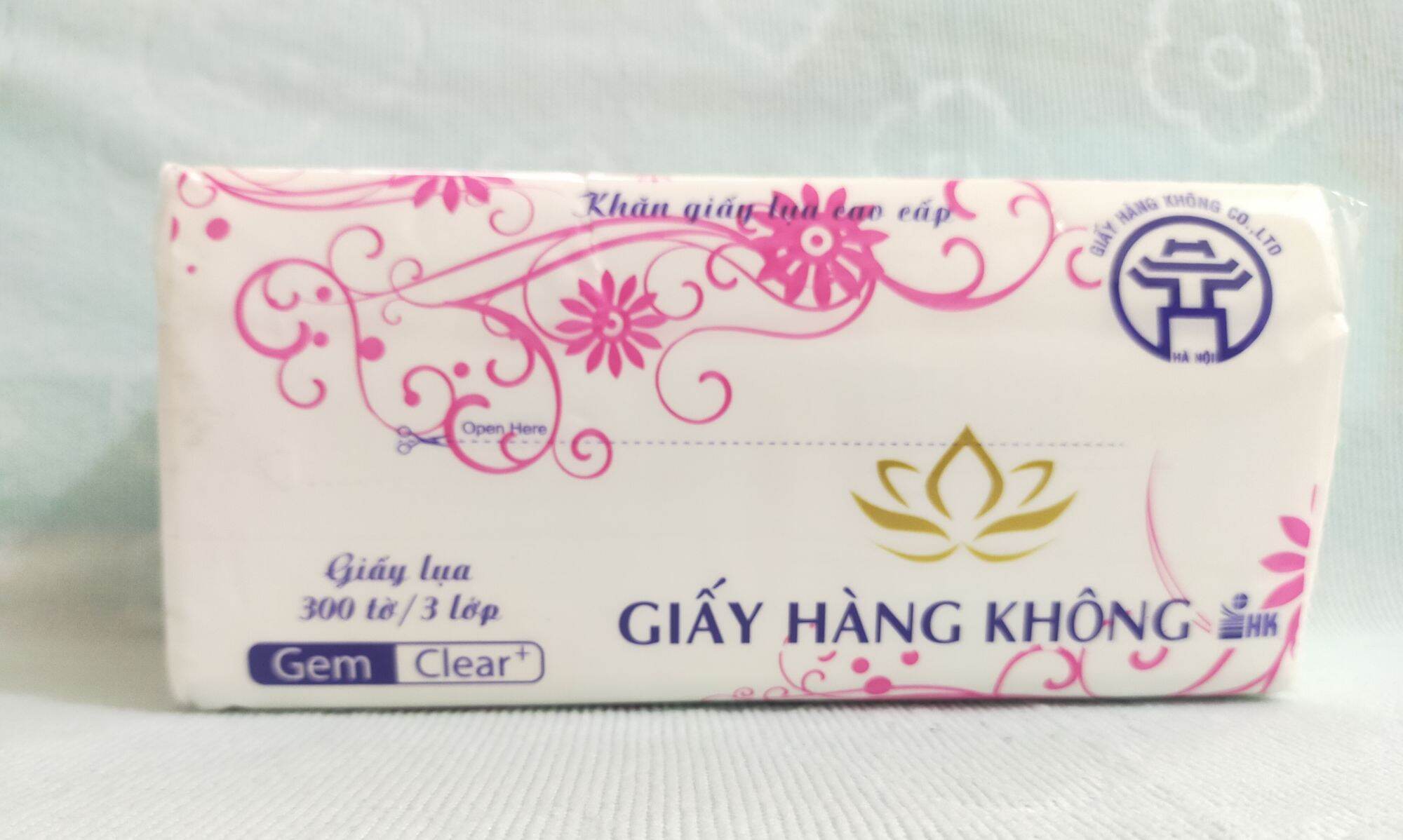 Khăn giấy Lụa Hàng không 1 Gói 300 Tờ