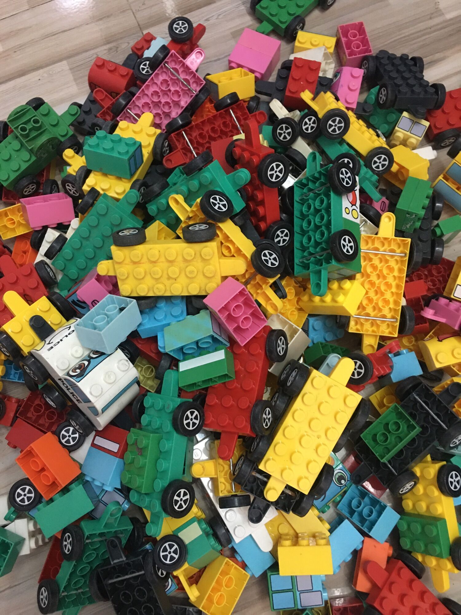 Thanh lý lego lớn CŨ hãng lingdong chính hãng sạch như mới theo kg-1kg