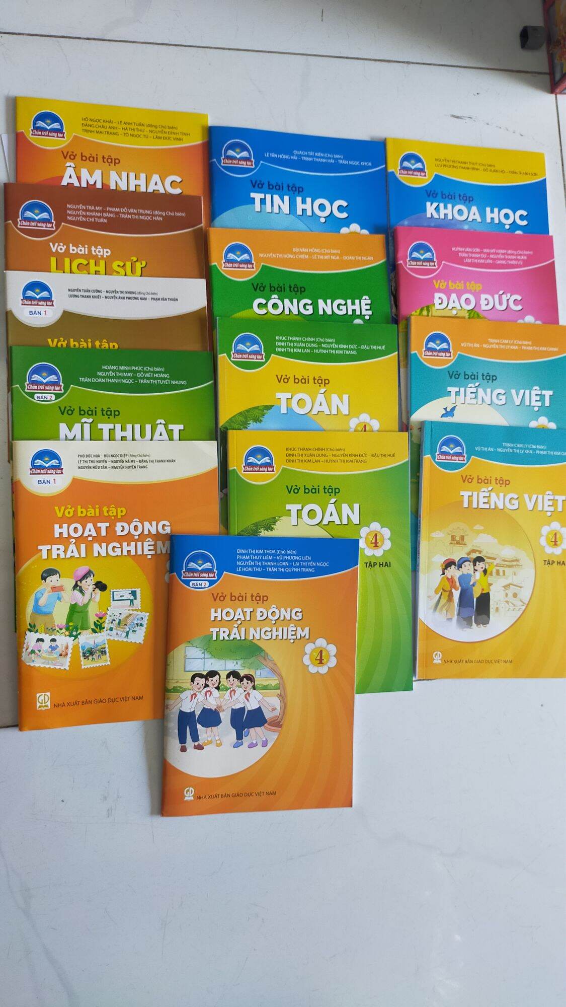 Lớp 4 sgk và bài tập chân trời sáng tạo