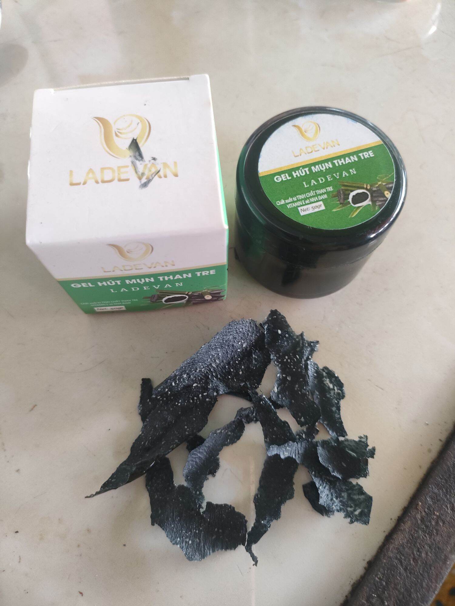 Gel hút mụn than tre Ladevan