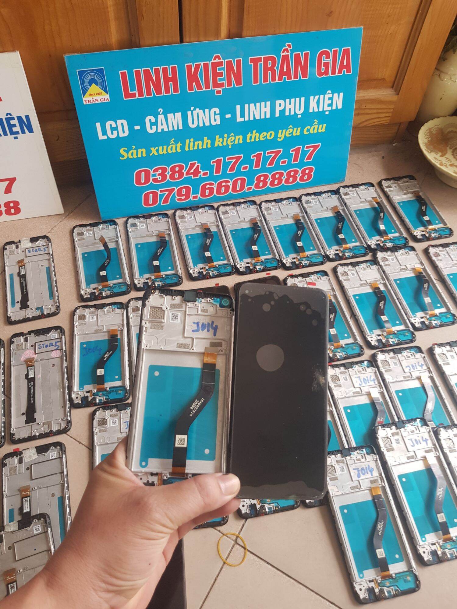 màn hình Vsmart joi4/v441A khung