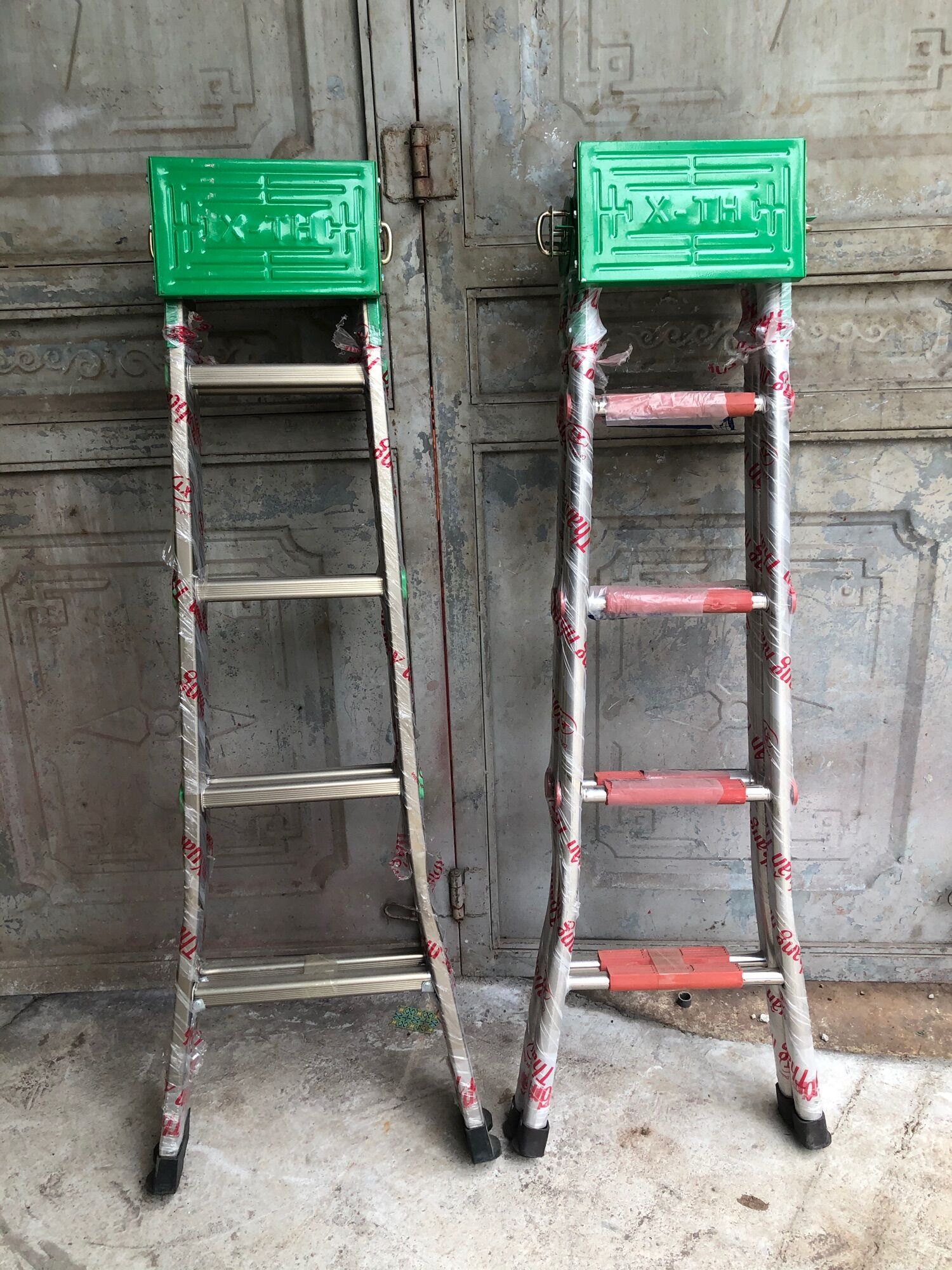 Thang chữ A chiều cao 1,5m; 2m hàng loại 1 dày đẹp, chắc chắn