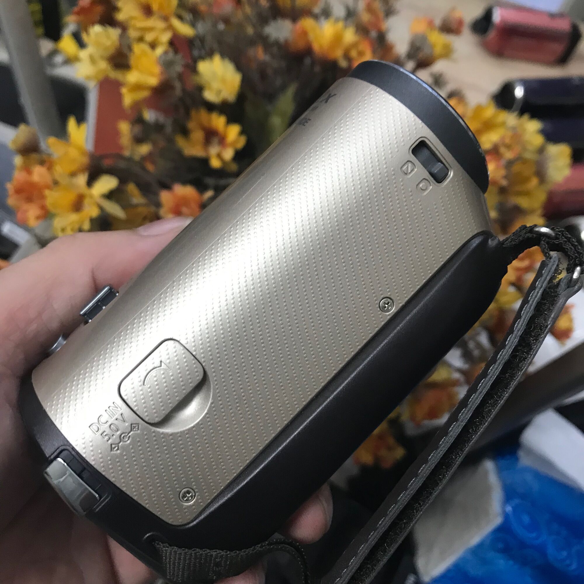 Panasonic HC-TM45 zoom 42x