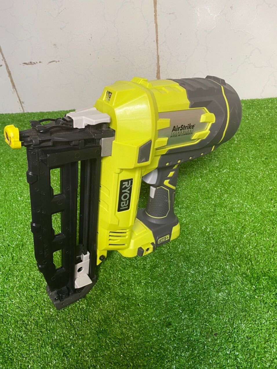 Thân Máy Bắn Đinh T Ryobi 18V