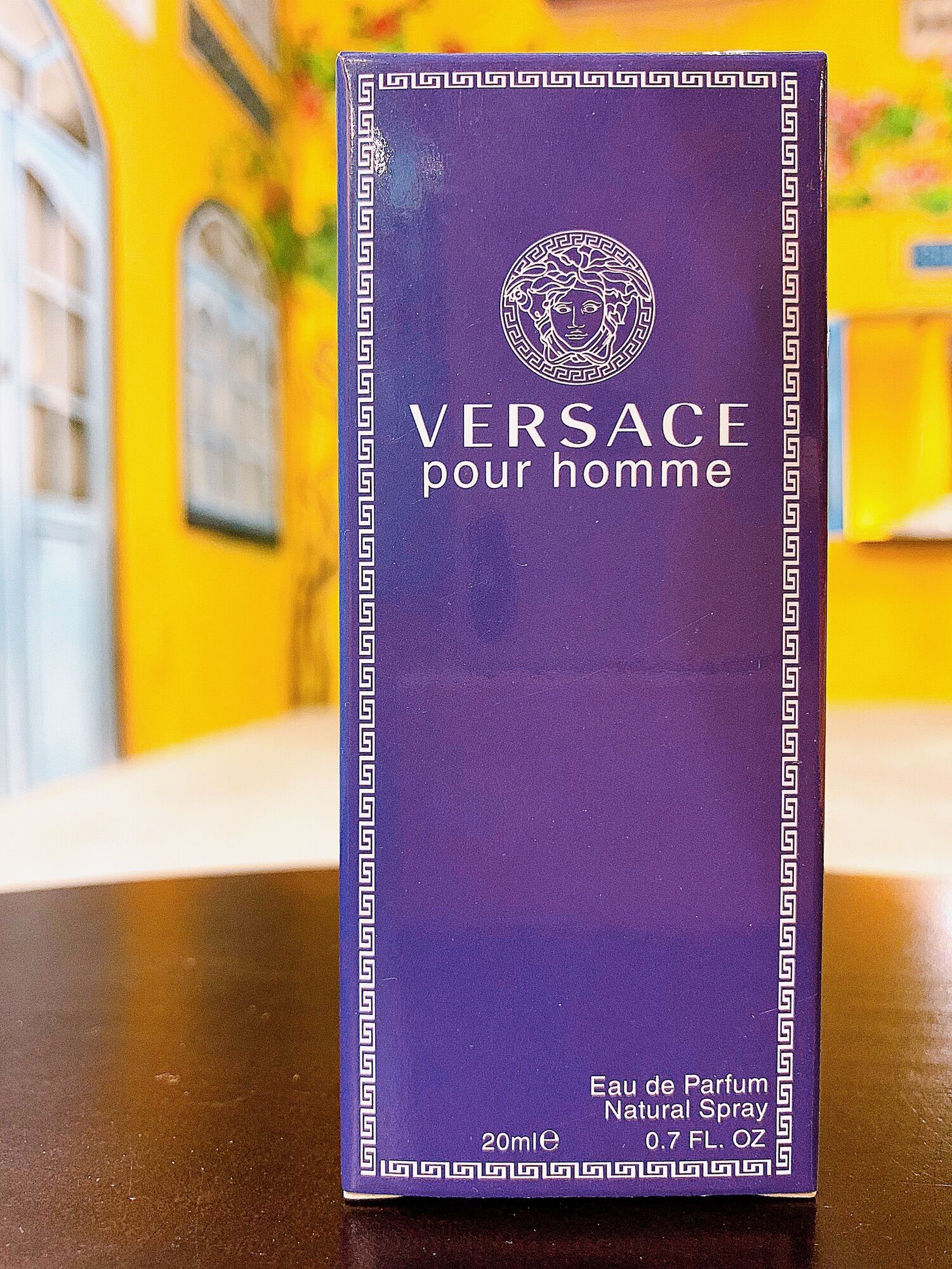 Nước Hoa Mini VERSACE POUR HOMME 20ml (Mẫu Táo)