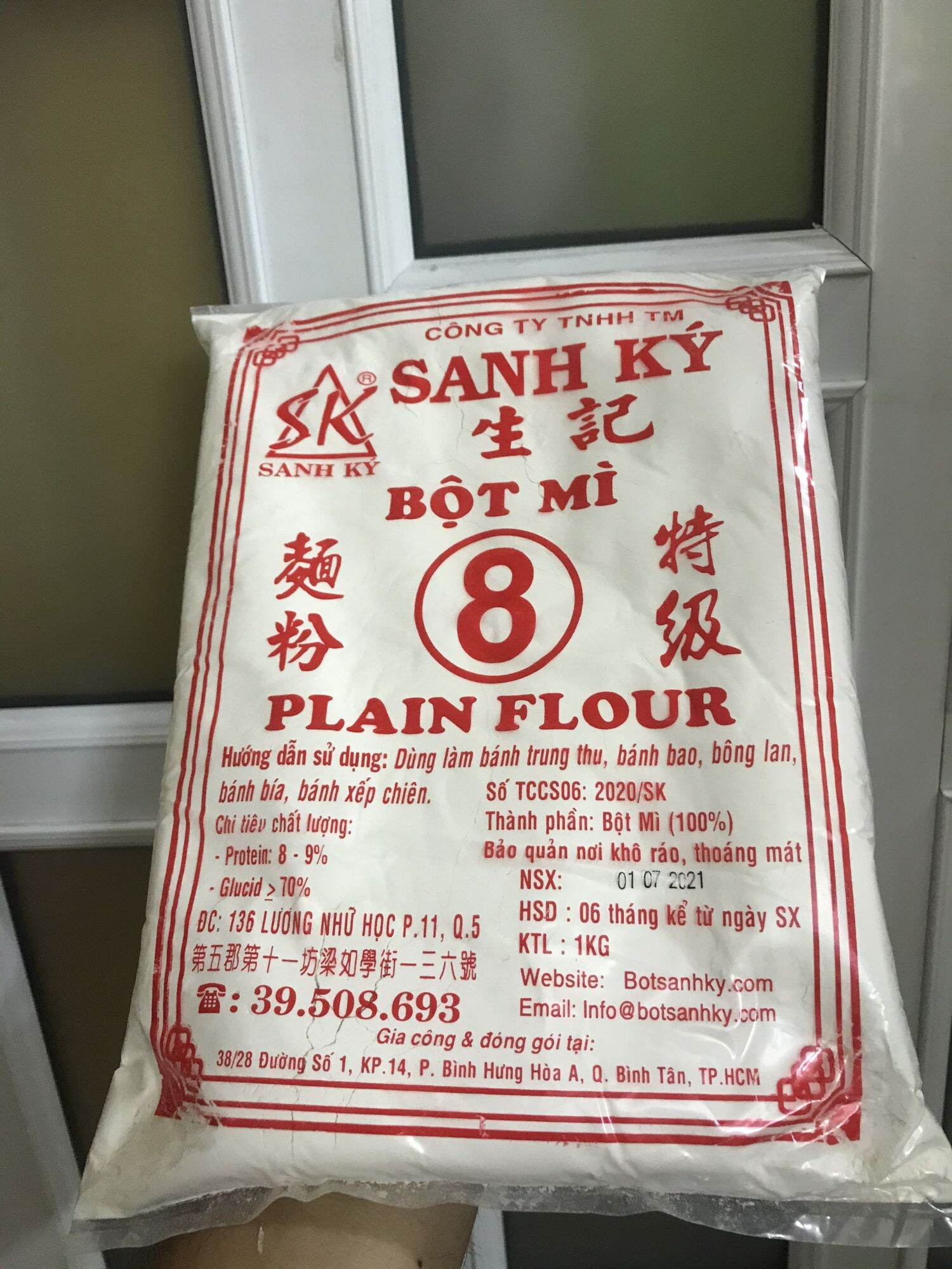 Bột mì số 8 hiệu sanh ký - 1kg