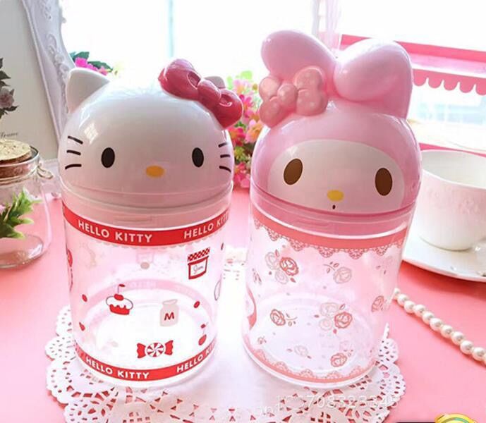 Hộp đựng bông tăm HELLO KITTY