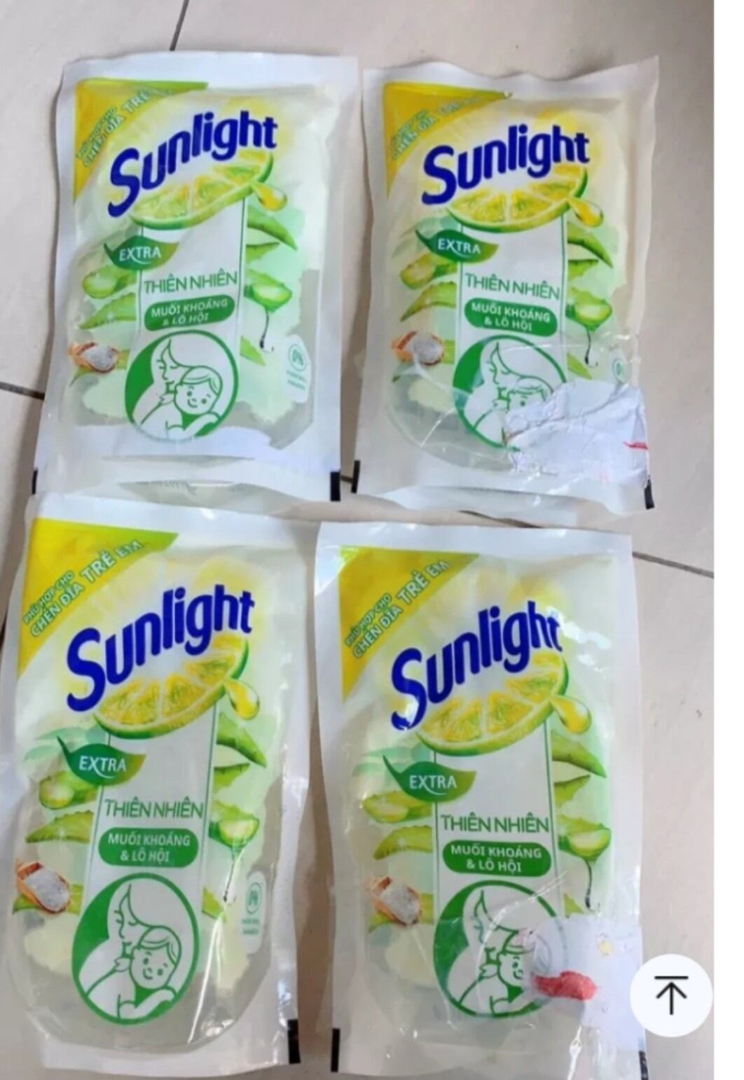 4 bịch Nước rửa chén Sunlight 550g/bịch )