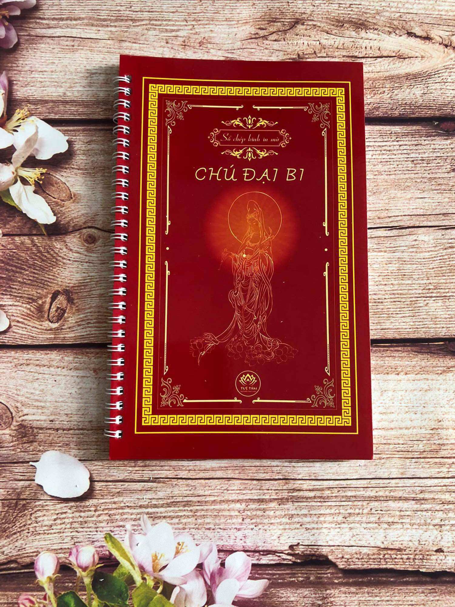 Vở chép kinh Chú Đại Bi in mờ