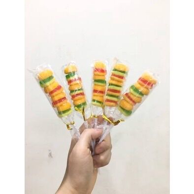 (60 que) Kẹo dẻo hamburger 1 cây 60 que thơm ngon