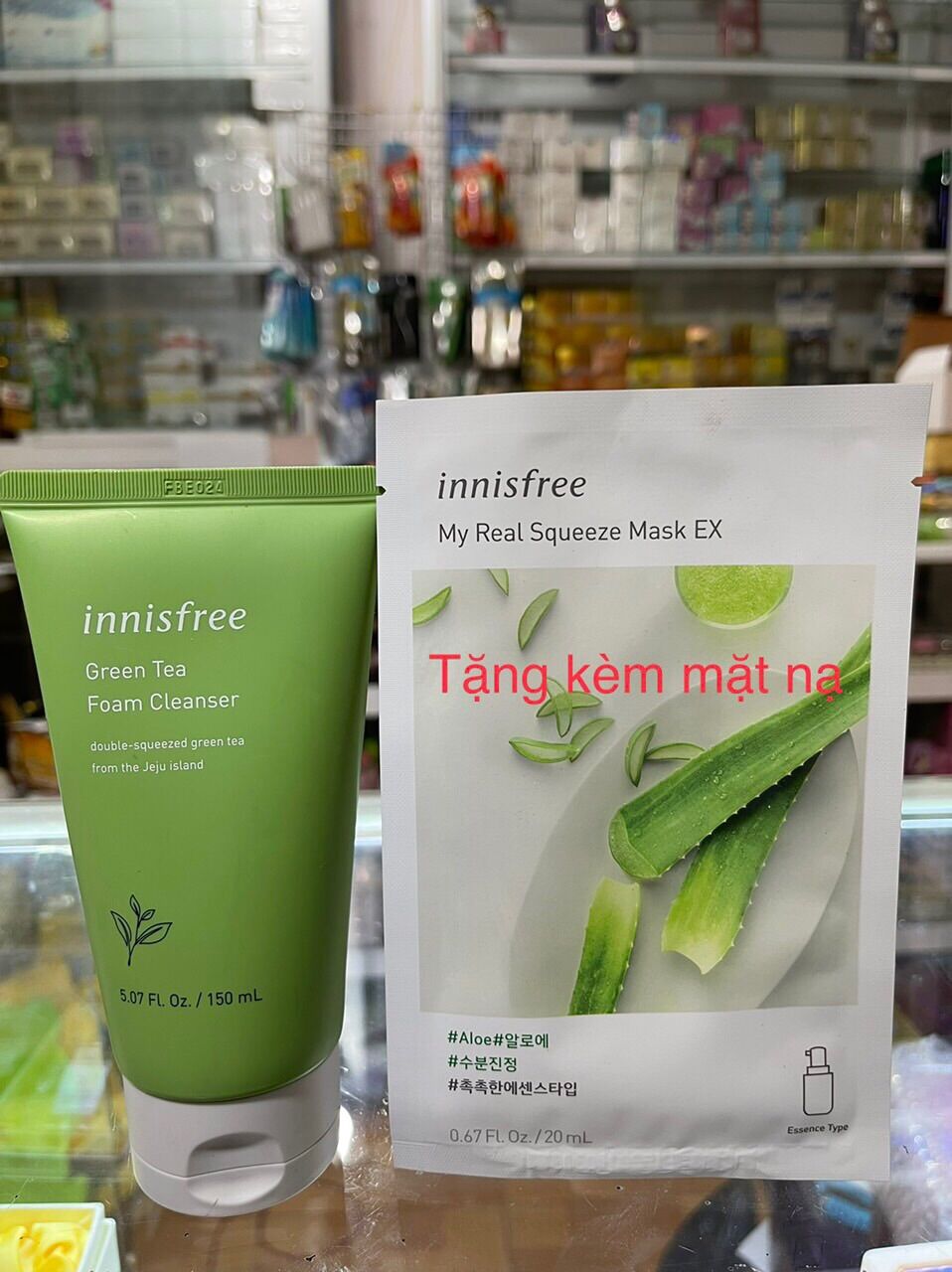 Sữa Rửa Mặt Innissfree Trà Xanh Tặng kèm mặt nạ
