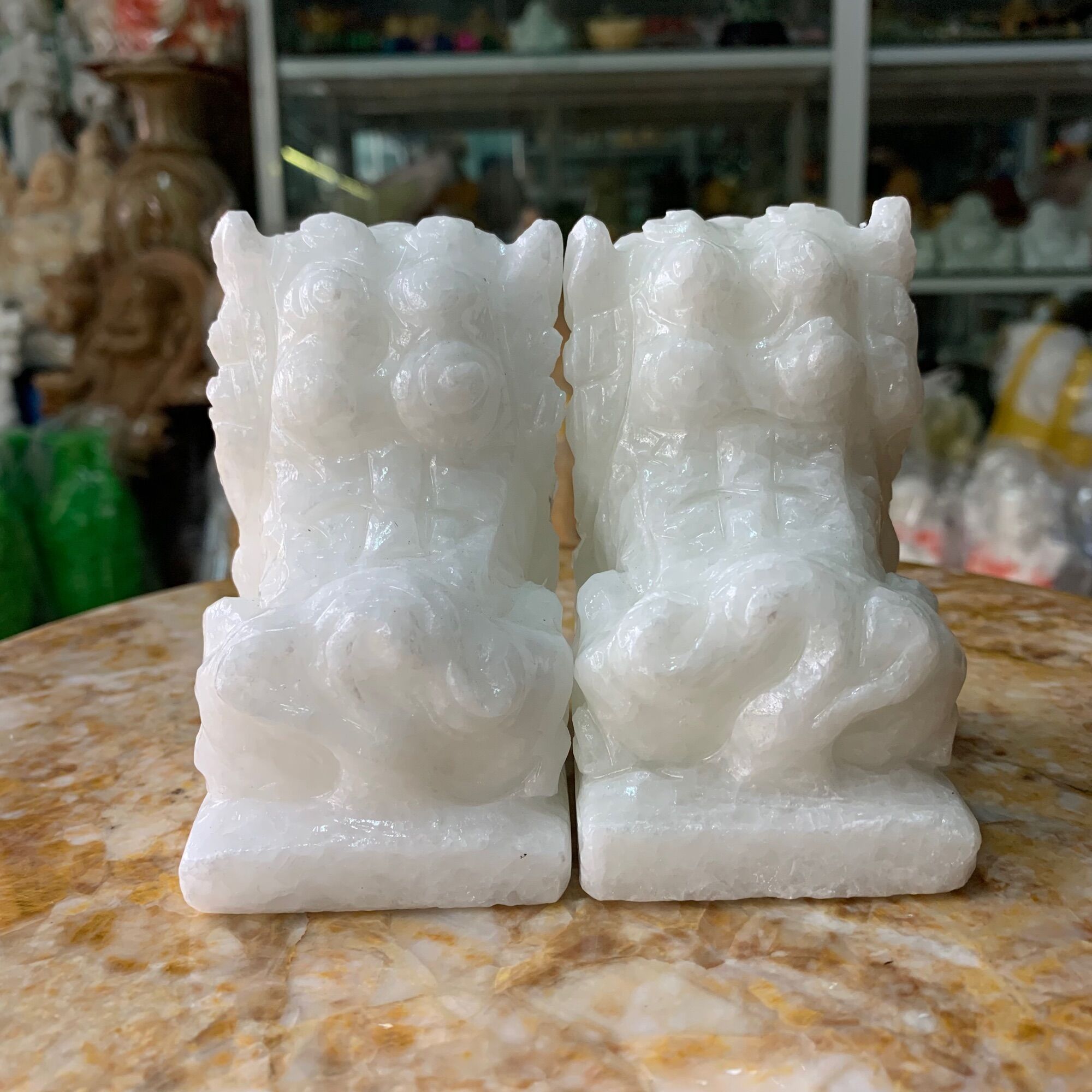 Cặp Kỳ Lân (Nghê) Phong Thuỷ Đá Cẩm Thạch Trắng - cao 10cm