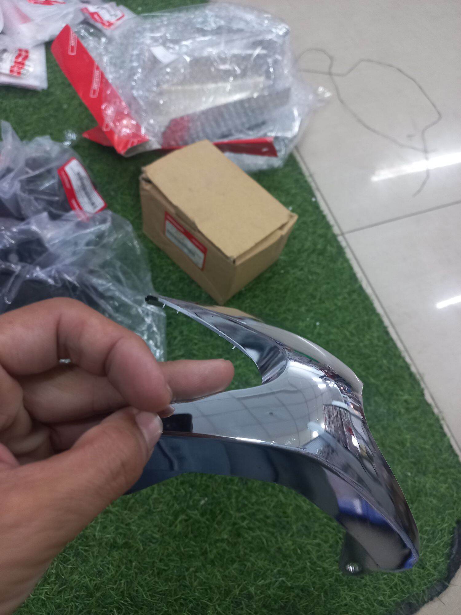 Miếng xi nạ Sh vn 2017 - 2019 Trầy nhẹ