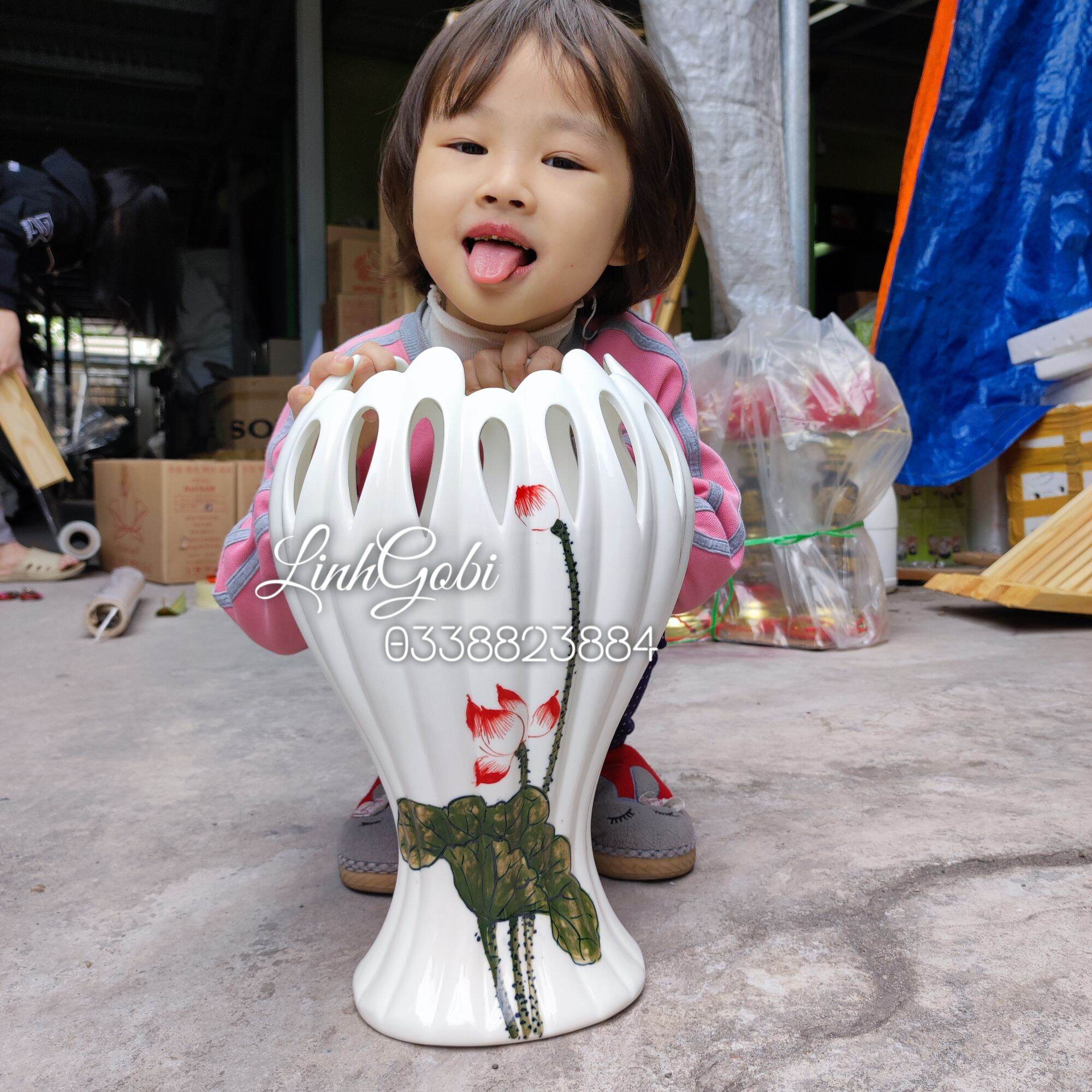 Lọ cắm hoa bàn tay phật