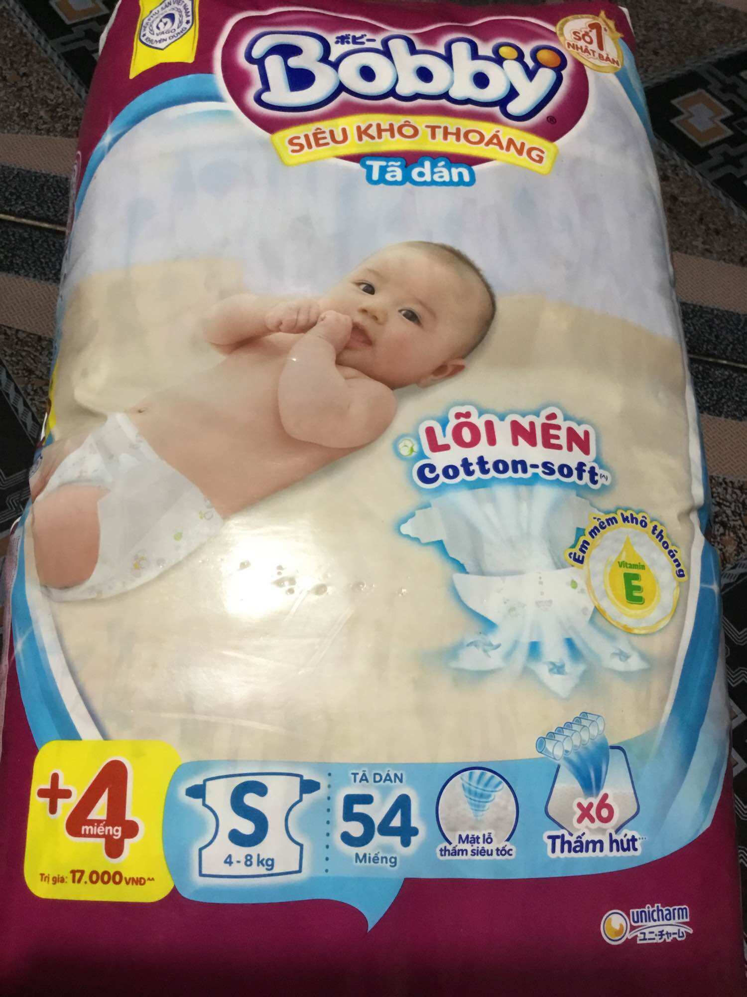 Tặng thêm 4 miếng bên trong - tã dán bobby s54 cho bé từ 4-8kg - date luôn mới