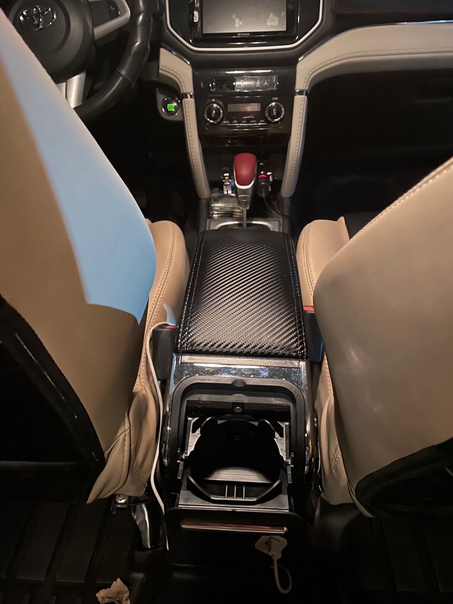 Bệ tỳ tay cho Toyota Rush 2018-2022