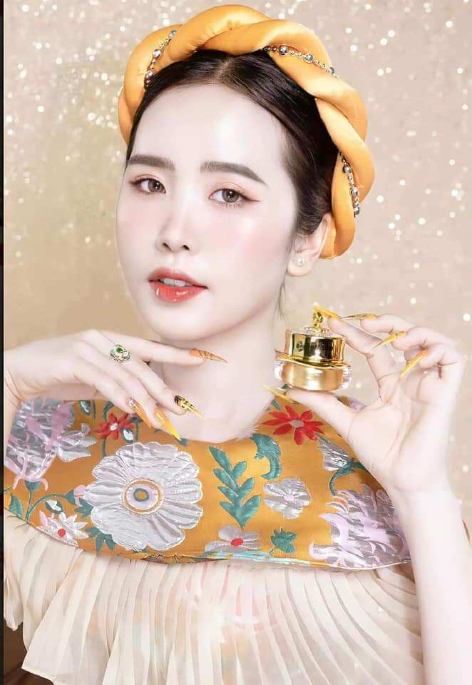 KEM FACE LỤA BAMBOO TẶNG SERUM B5